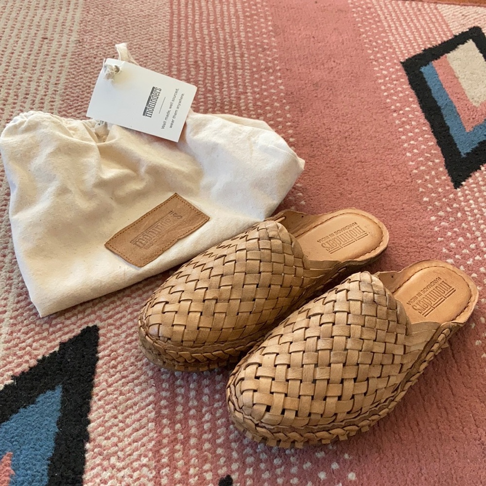 Women’s Mohinder Slides, size 8